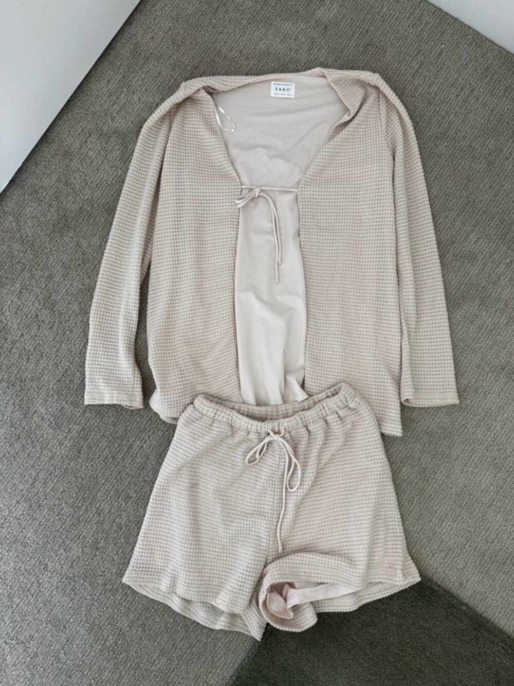 Sabo Beige Waffle Knit Matching Top and Shorts Set - Small - Picture 3 of 7
